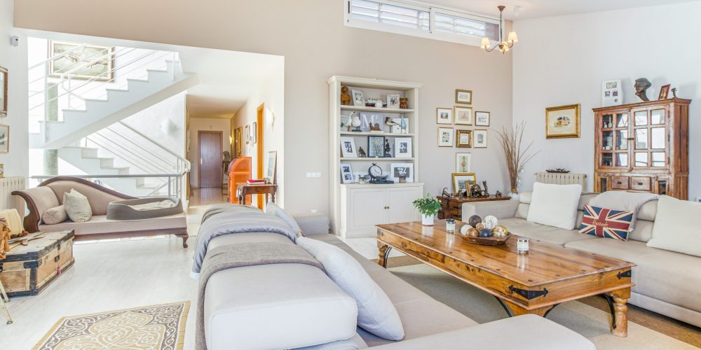 isaac-quesada-1mvrY8osYkM-unsplash